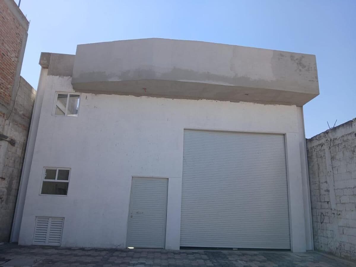 Bodega comercial en Renta con doble acceso