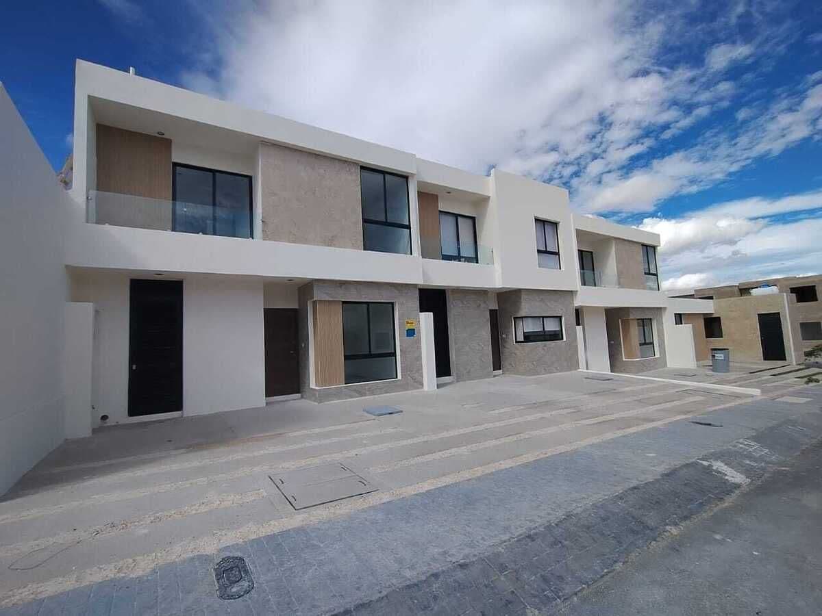Estrena Casa en Zibata con opción a 4ta. Recámara